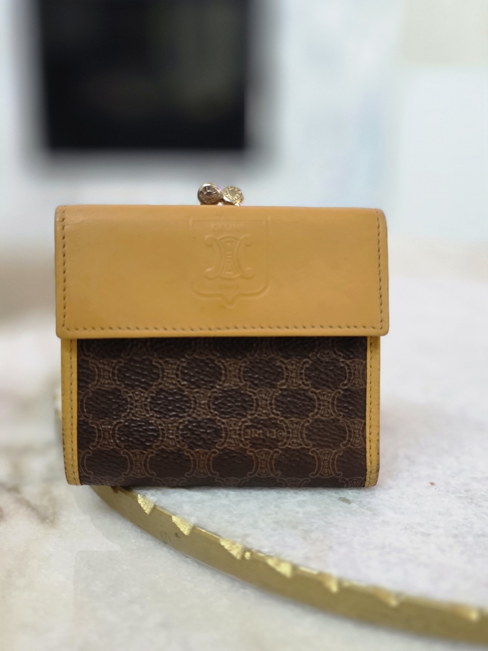 Vintage Celine Paris Macadam Triomphe Compact Kiss Lock Wallet Tan Brown 90s